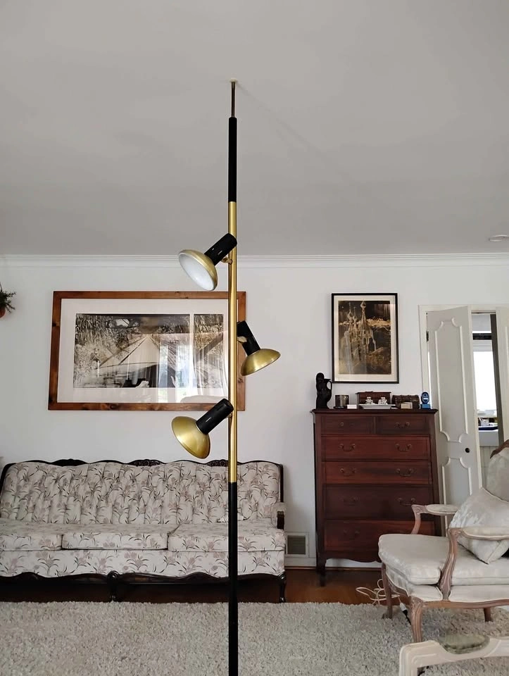 Vintage MCM Tension Pole Lamp - photo 4