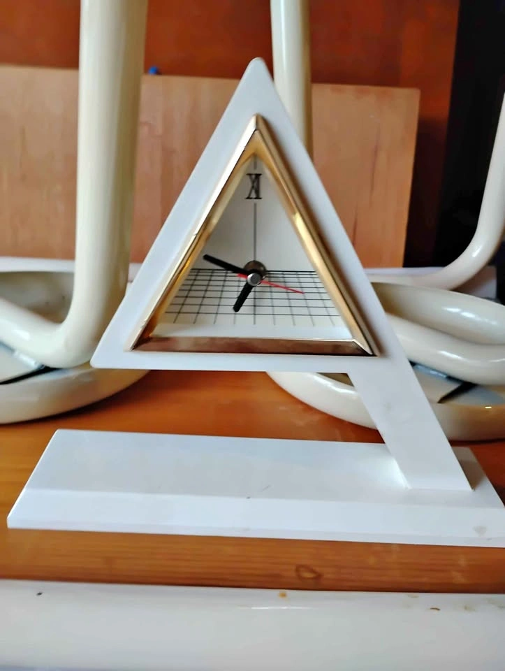 Vintage Memphis Style Triangular Desk Clock