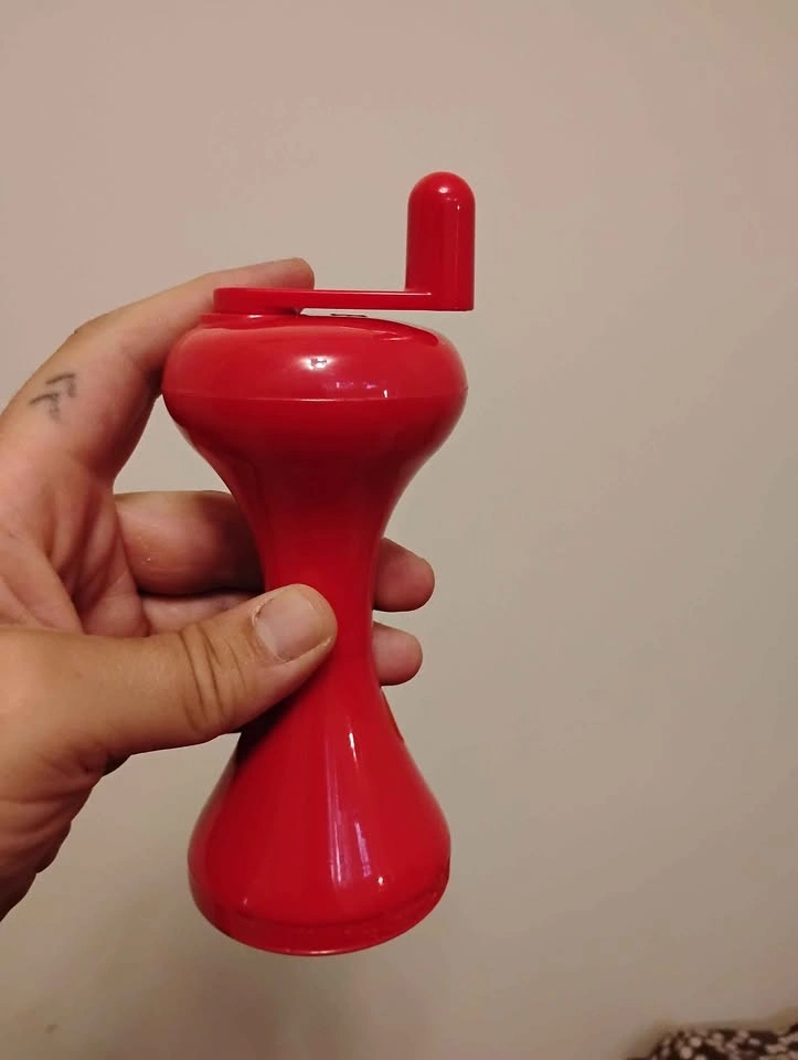 Retro Ikea Crank Flashlight - photo 3