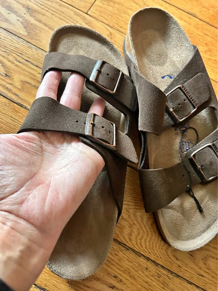 Brand new Birkenstock Arizona Soft Footbed - Men 10 - 43 Brown
