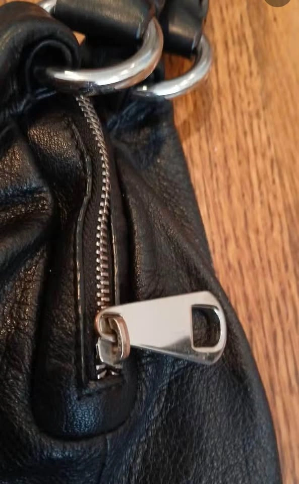 Hugo Boss Black Leather Braided-Handle Shoulder Bag - photo 3