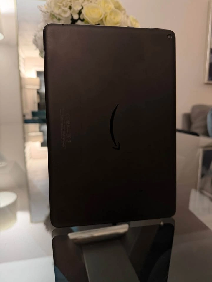 Amazon Fire 10 HD Tablet - photo 3
