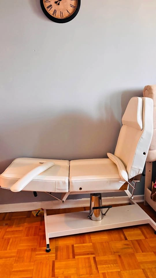Massage Bed For sale!