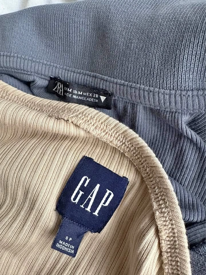 SIZE MEDIUM DRESSES GAP AND ZARA