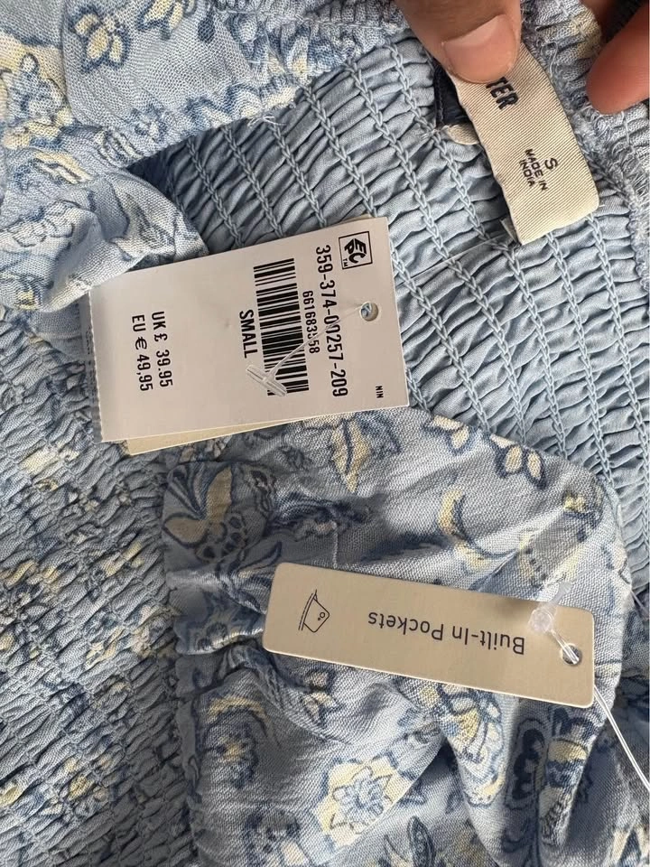 BNWT Hollister Baby Blue Scrunch Dress - Size Small - photo 2