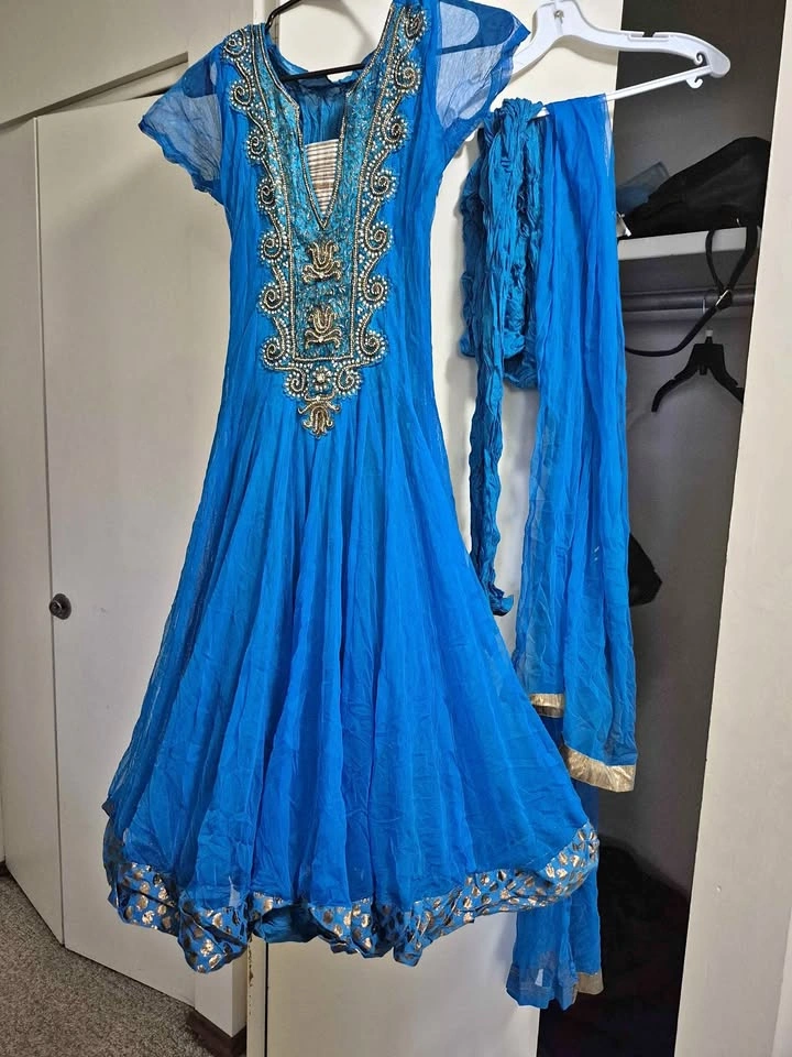 Vibrant Blue Embellished Indian Ethnic Wear Dress w/ Dupatta