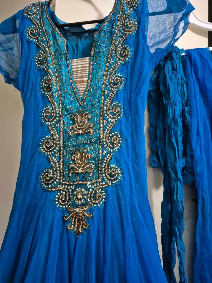 Vibrant Blue Embellished Indian Ethnic Wear Dress w/ Dupatta - photo 4