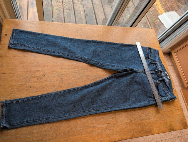 Levi's 710 Jeans Woman's Size 30
