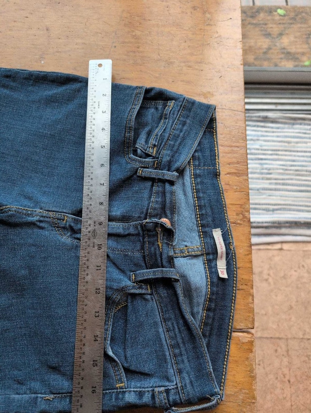 Levi's 710 Jeans Woman's Size 30 - photo 2