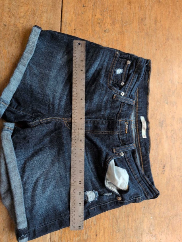 Levi's Shorts Woman's 30 Jeans