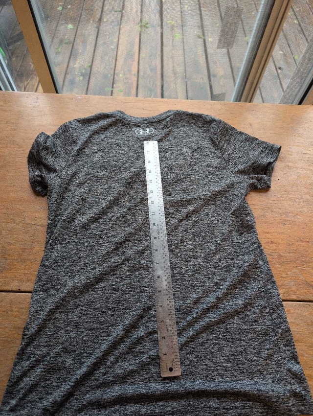 Under Armour Top - Women's Small - Grey - photo 4