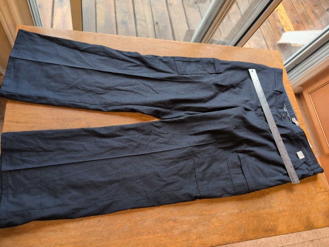 Dickies Pants Woman's 14 NWT