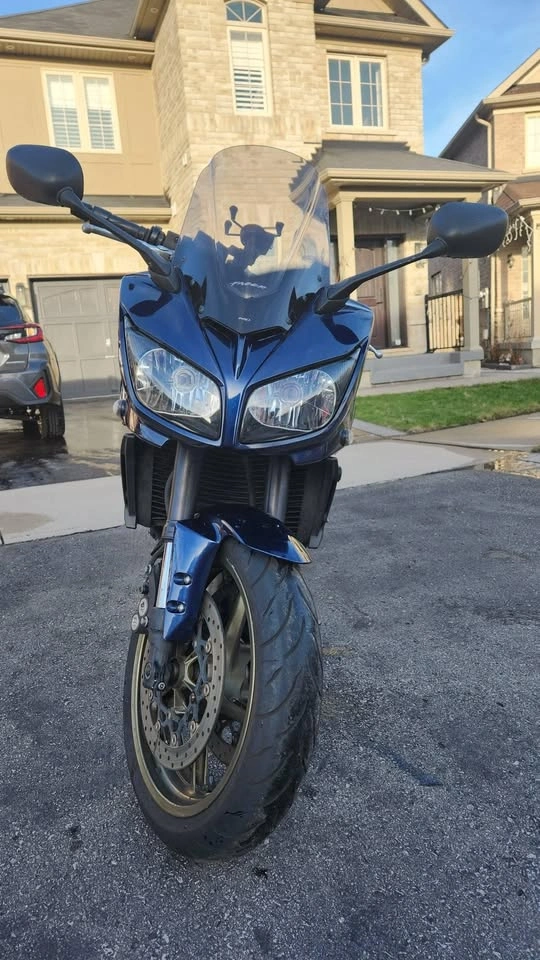2010 Yamaha FZ1 - photo 2