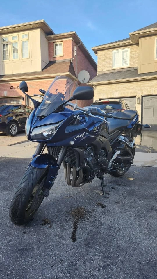2010 Yamaha FZ1 - photo 5