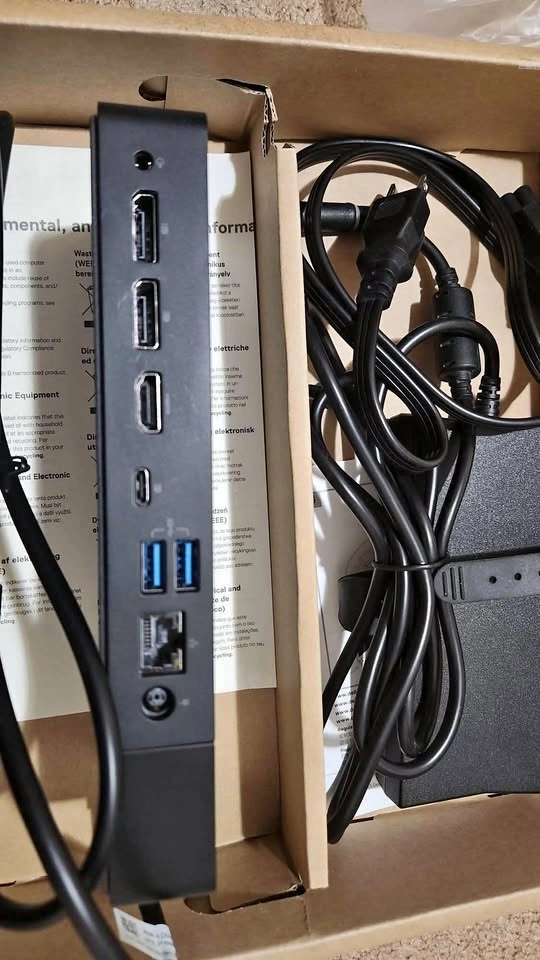 Dell Laptop Dock - WD19 - USB C
