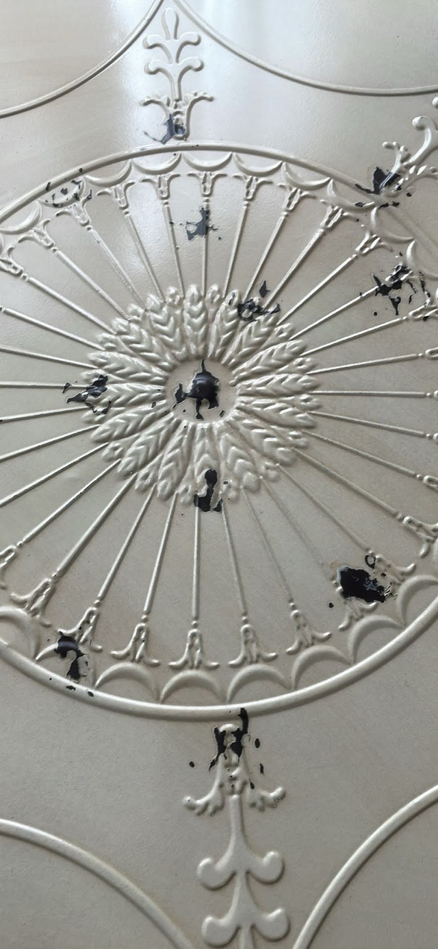 Rustic round table with metal top - photo 3