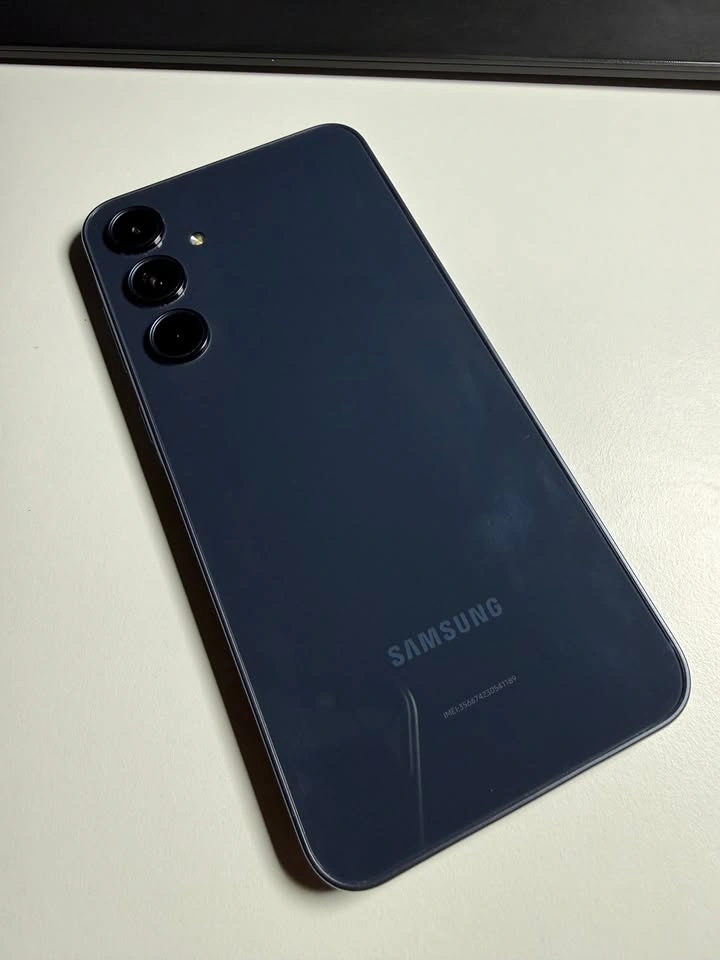 SAMSUNG GALAXY A35 5G $200 - photo 2