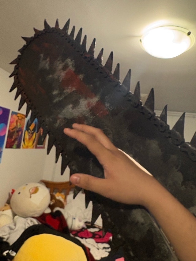 Chainsaw Man Cosplay - Handmade EVA Foam Prop