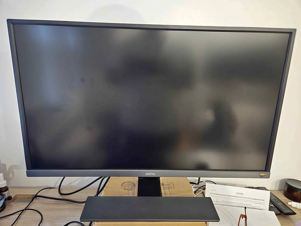 BenQ EW3270U 32 inch 4K HDR Monitor