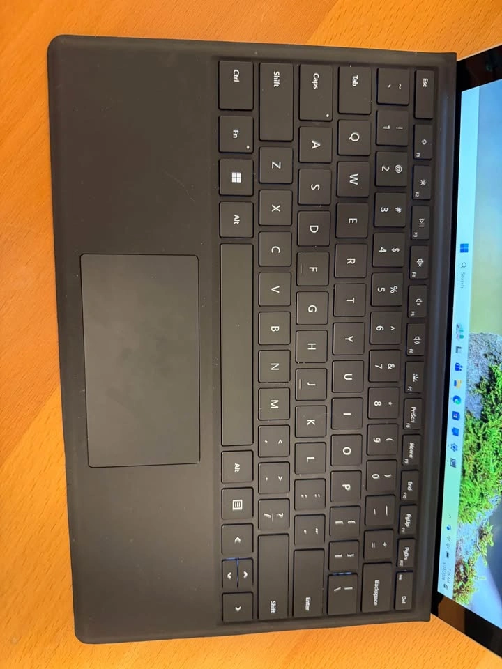 Microsoft Surface Pro 7+ | Core i7 | 16GB RAM | 256GB SSD | Win - photo 2
