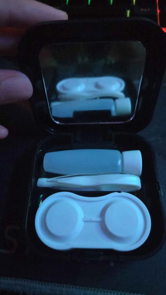 Compact Contact Lens Travel Kit - photo 2