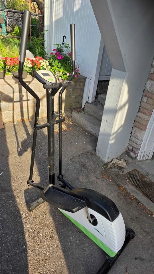 Elliptical Exercise Machine - photo 2