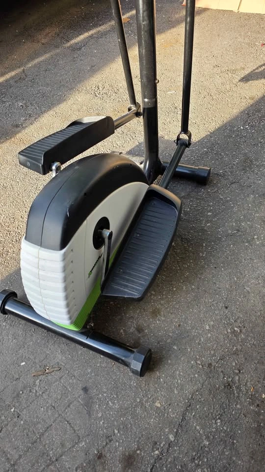 Elliptical Exercise Machine - photo 3