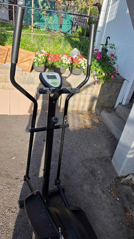 Elliptical Exercise Machine - photo 5
