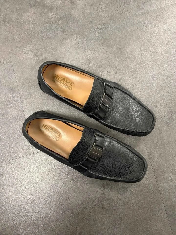 Authentic Salvatore Ferragamo Loafers - Black - Size 11.5 EE - photo 2