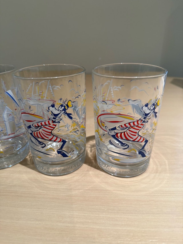 Disney 25th Anniversary Glasses - photo 2