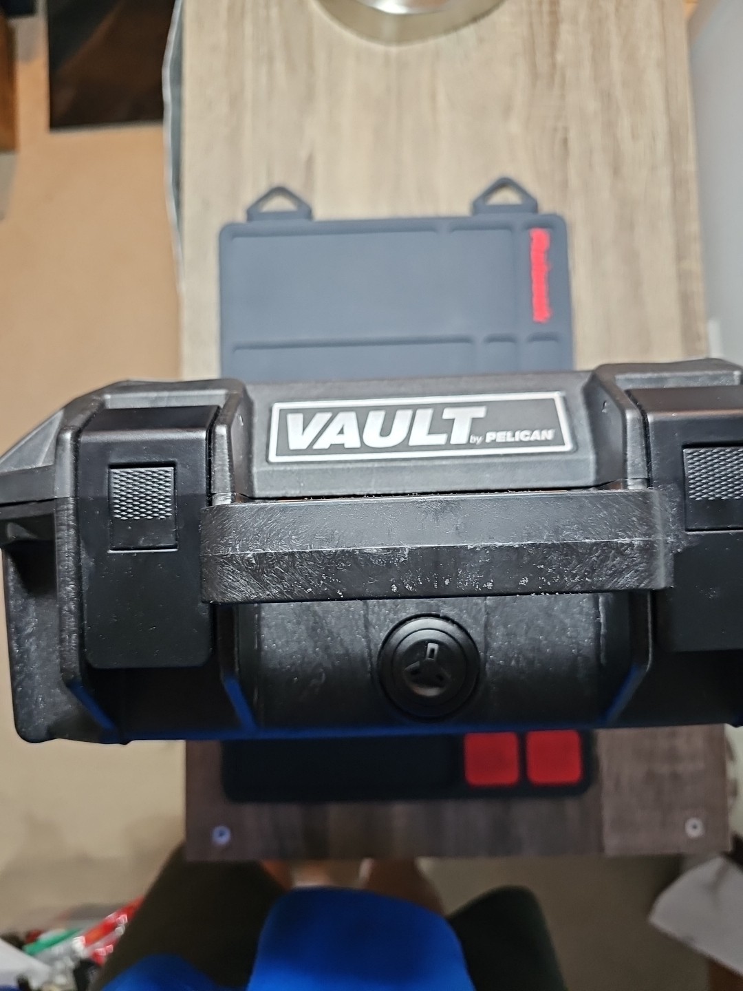 Pelican V100 Vault Small Pistol Case with Foam - Black - photo 2