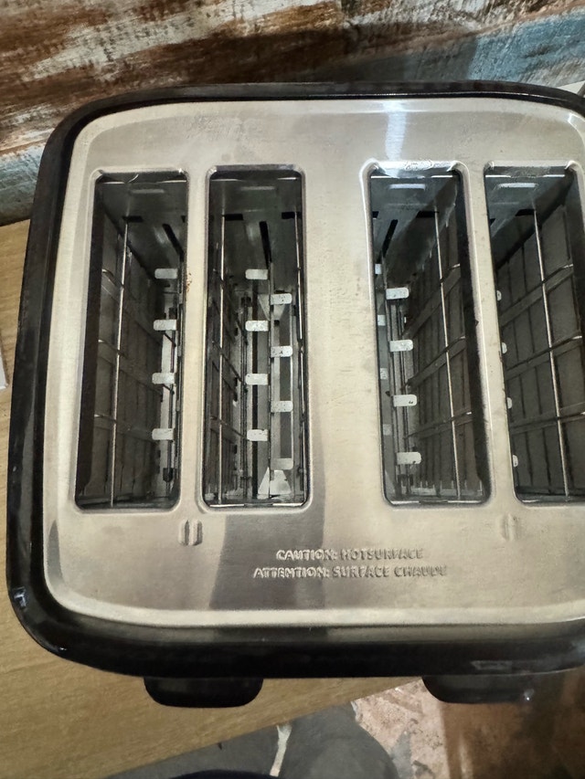 4-Slice Toastmaster Toaster - Black & Stainless Steel - photo 2