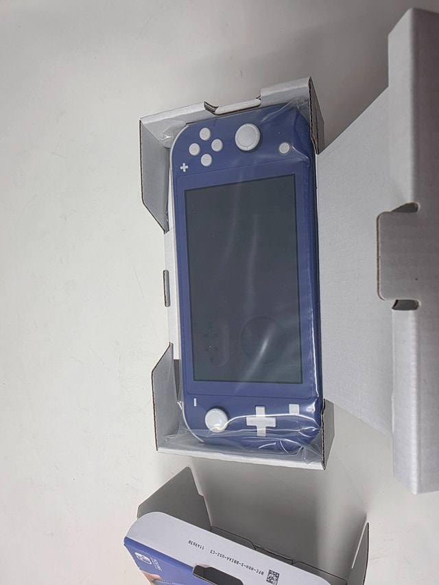 Nintendo Switch Lite Console - photo 4
