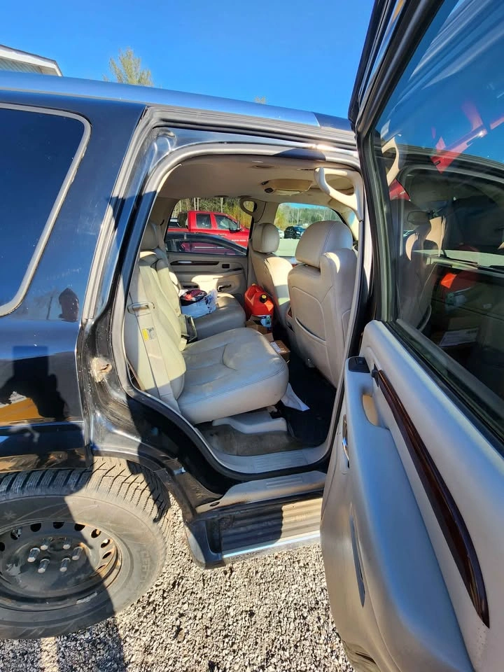 2005 Cadillac Escalade ESV - photo 2