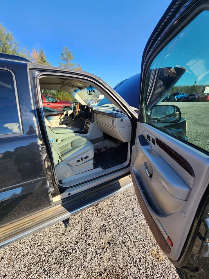 2005 Cadillac Escalade ESV - photo 3