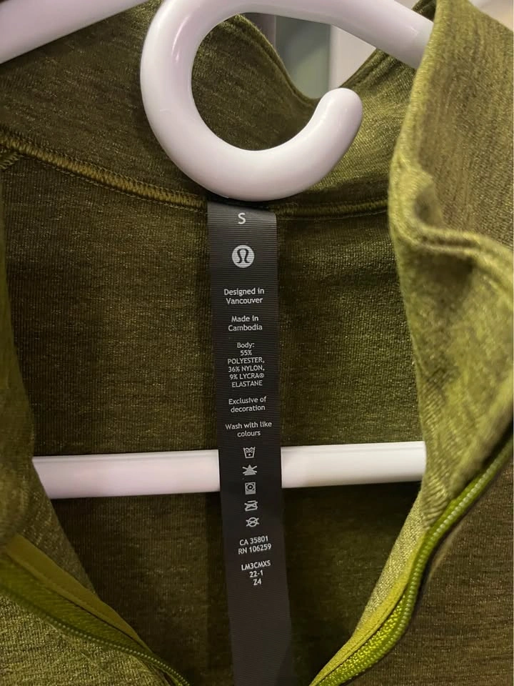 Lululemon Surge Warm Half Zip - Size Small - photo 3