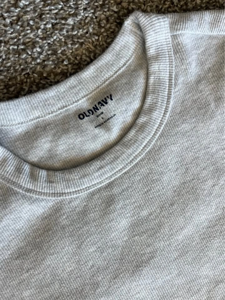 Old Navy Women’s Snug Fit Top - photo 2