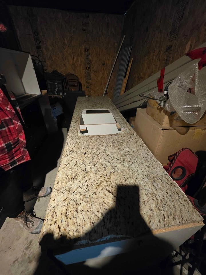 Granite countertop - photo 2