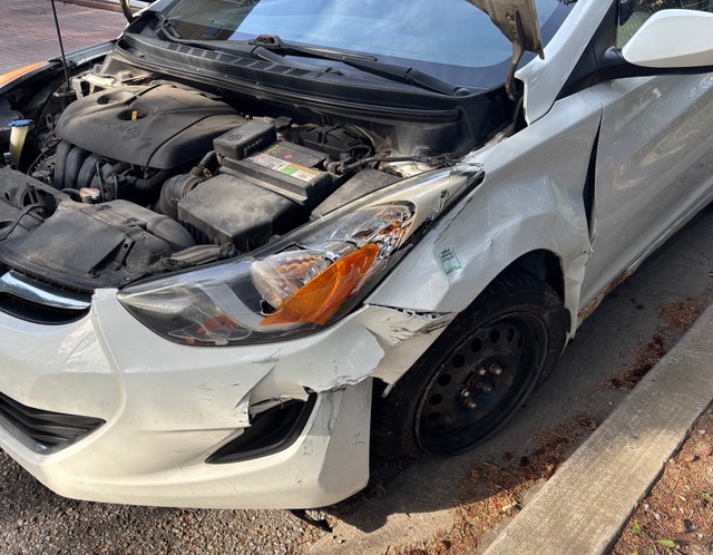 2012 Hyundai Elantra - Accident - photo 5