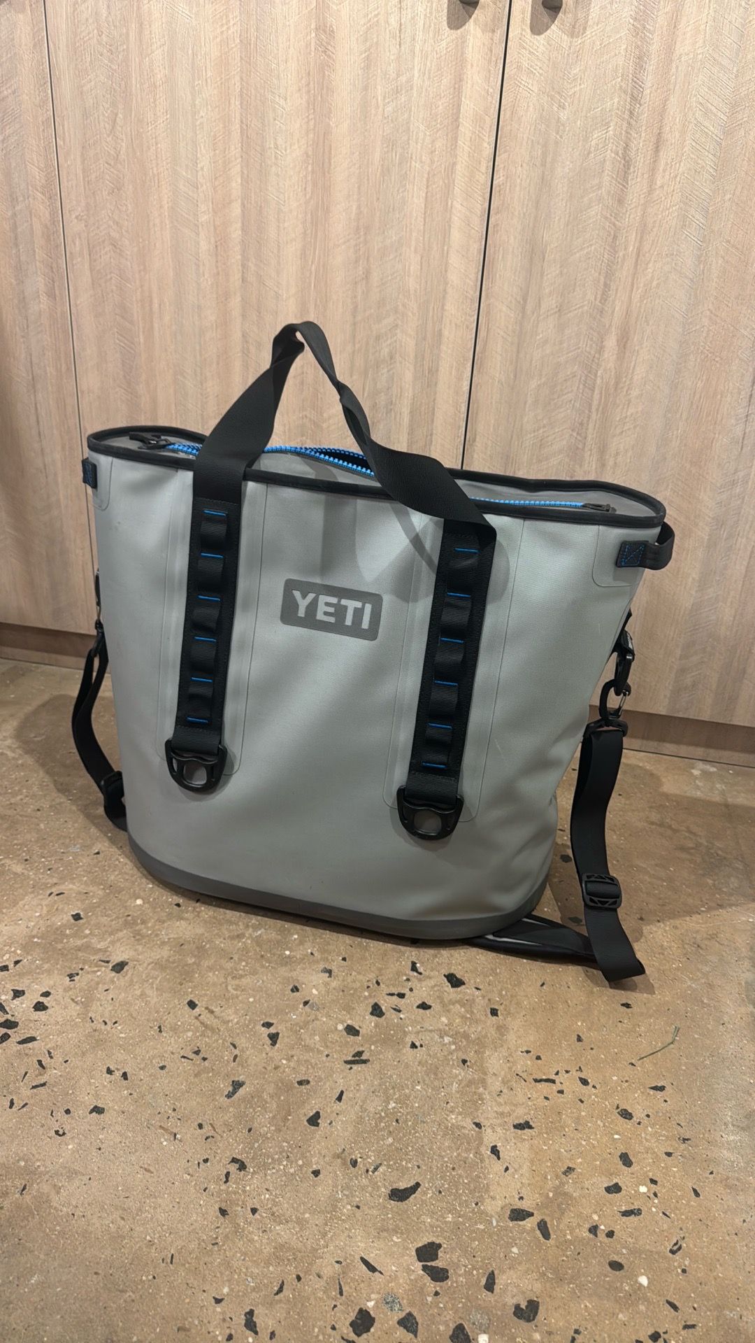 YETI Hopper 40 Soft Cooler (Gray) – Heavy Duty, Waterproof