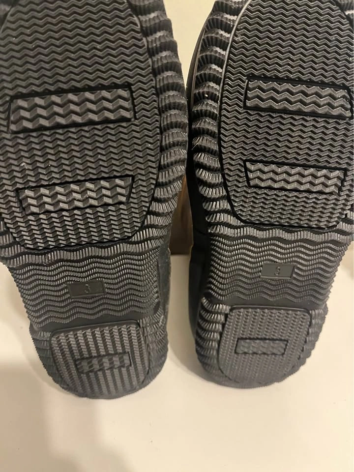 Rain boots size 3 new - photo 2