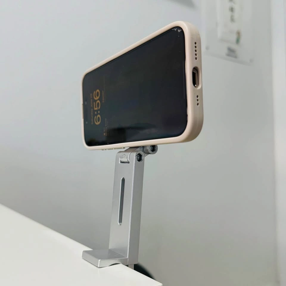 MagSafe Clamp Stand - photo 5