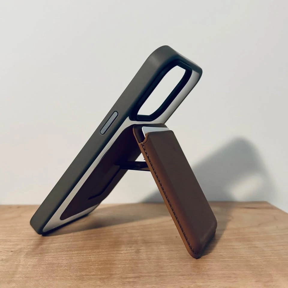 MagSafe Wallet and Stand - photo 5