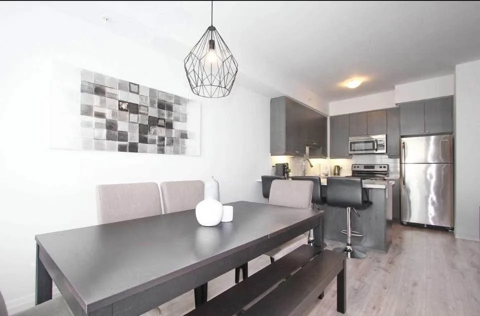 Black Geometric Pendant Light image indicator(2)