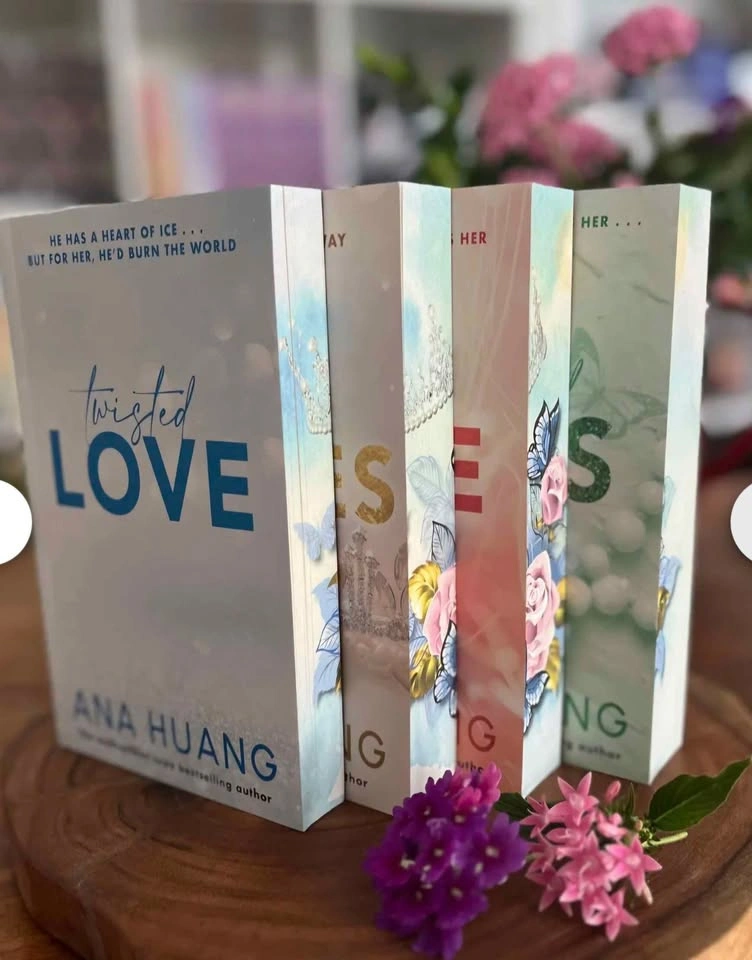 Ana Huang Twisted Series Book Set (Twisted Love, Games, Hate, Li - photo 2