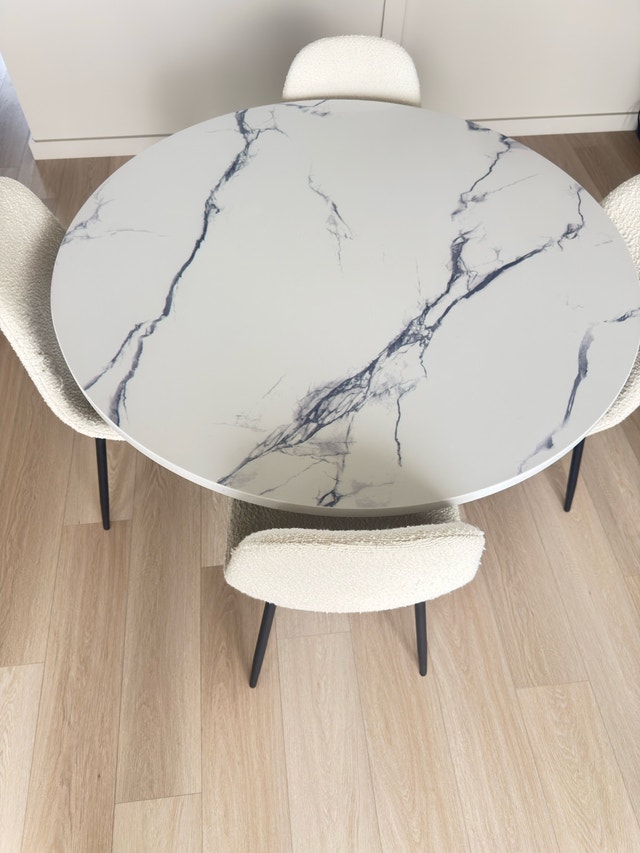 MUST GO ASAP - Verona Marble Dining Set w/ 4 Chairs - photo 4