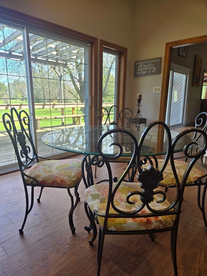5 Piece Dinette Table Set - photo 2