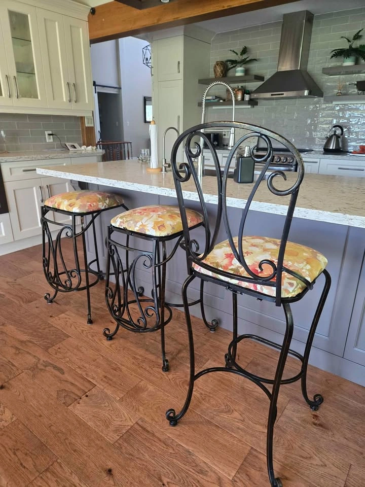 3 Wrought Iron Bar stools - photo 3