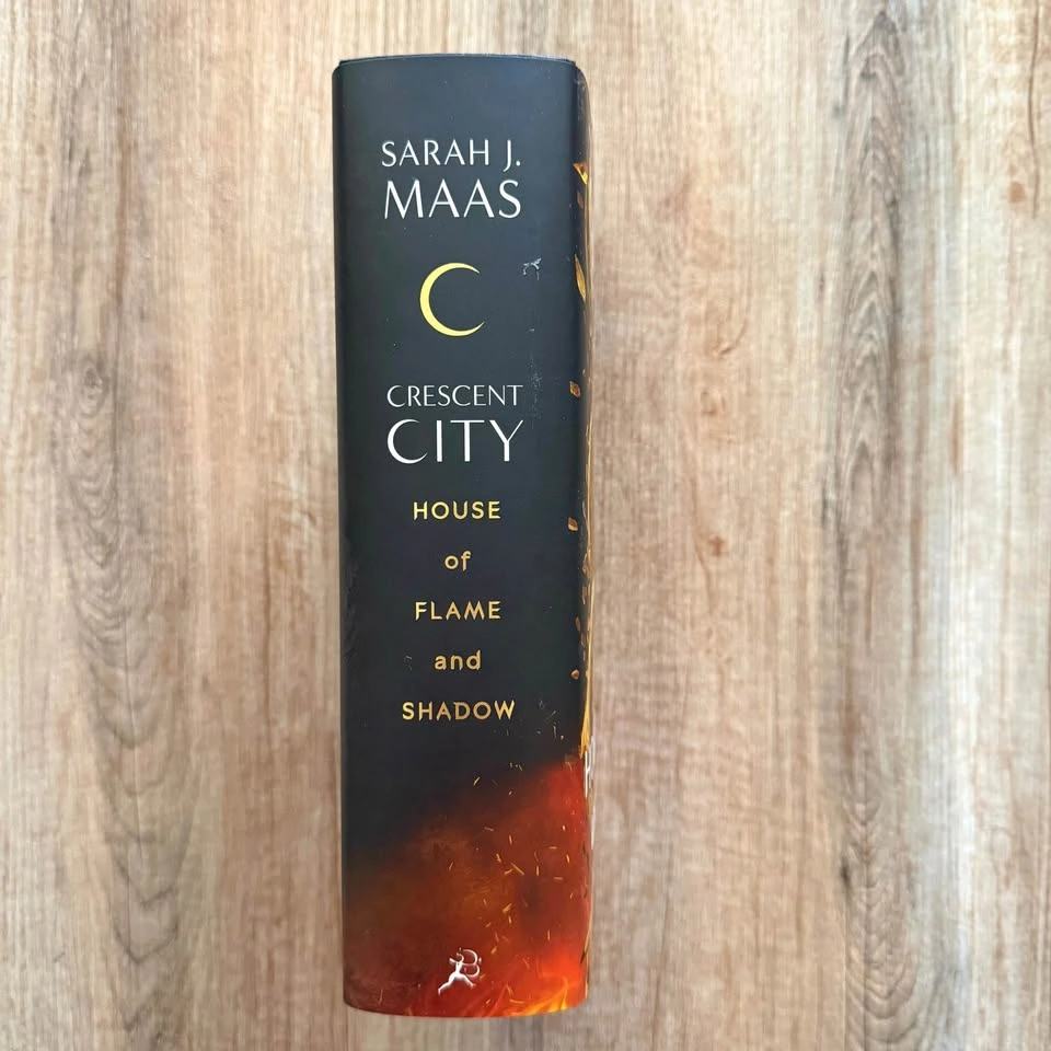Hardcover Crescent City #3 House of Flame and Shadow Sarah J. Ma - photo 2