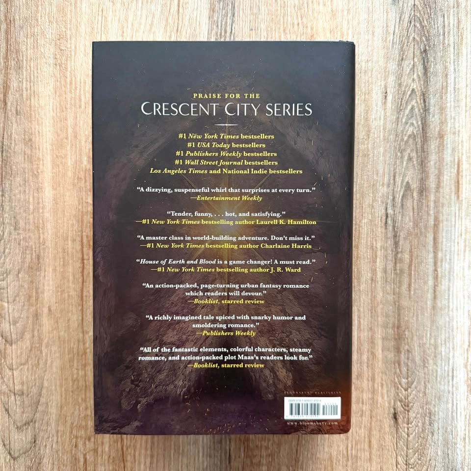 Hardcover Crescent City #3 House of Flame and Shadow Sarah J. Ma - photo 3